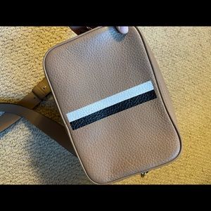 Leatherology Crossbody